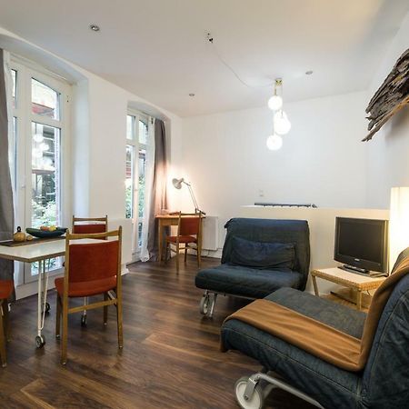 Quiet Courtyard Apartment ベルリン エクステリア 写真
