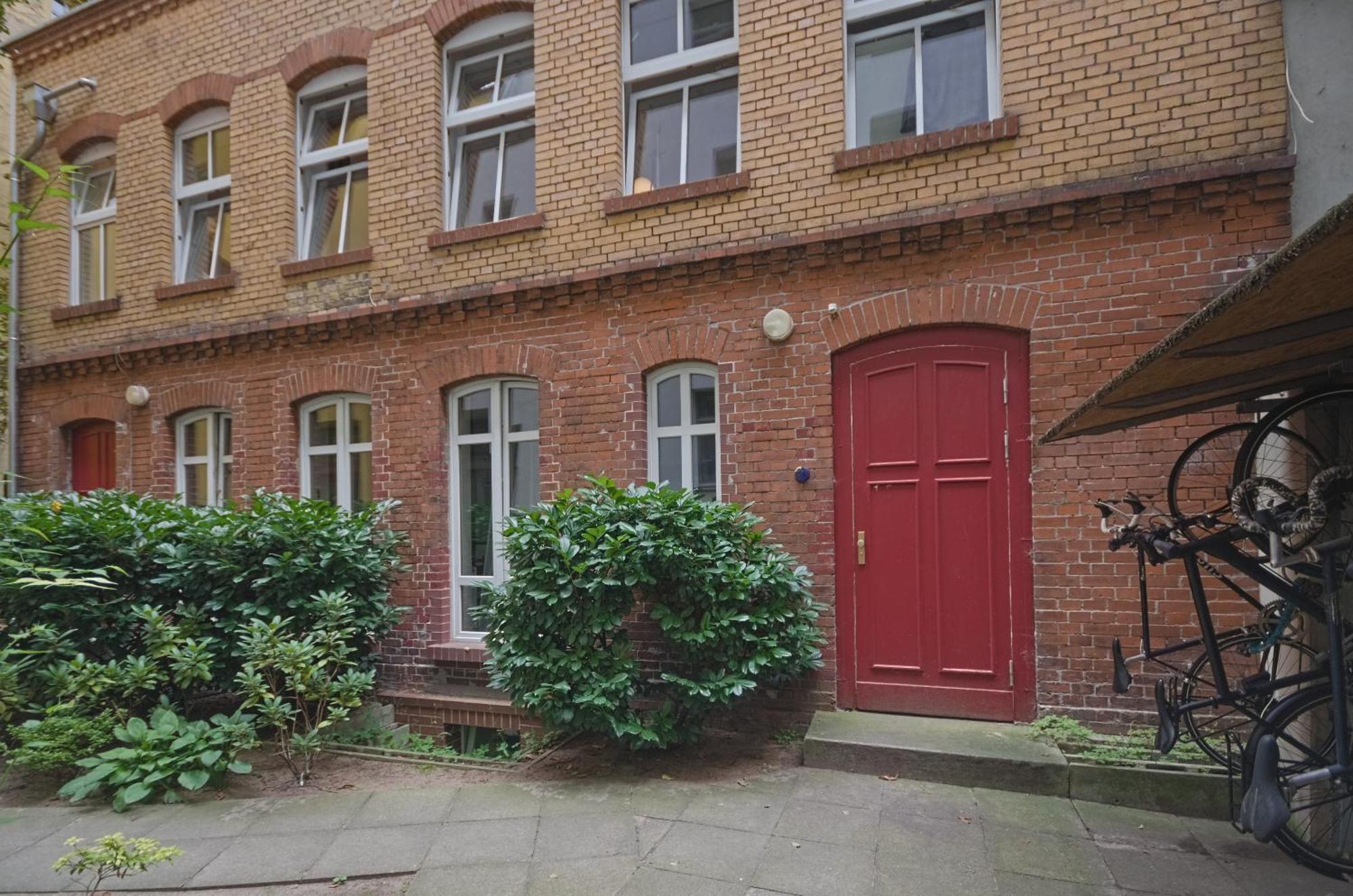 Quiet Courtyard Apartment ベルリン エクステリア 写真